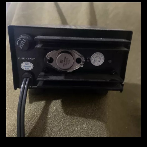 Vintage Pyramid PS9KX Regulated Power Supply, AC-to-DC Power Converter 5.0 Amp - Picture 4 of 4